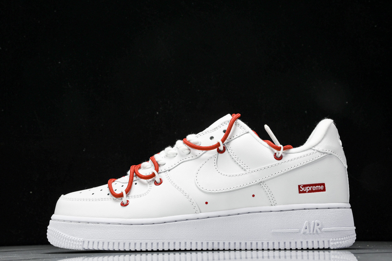 SuPreme白红 尺码36-47.5

纯原出品- SuPreme X NK AIR Force 1 