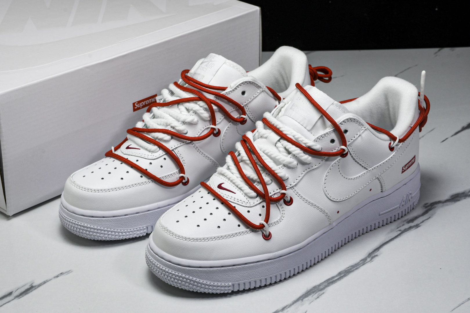 SuPreme白红 尺码36-47.5

纯原出品- SuPreme X NK AIR Force 1 
