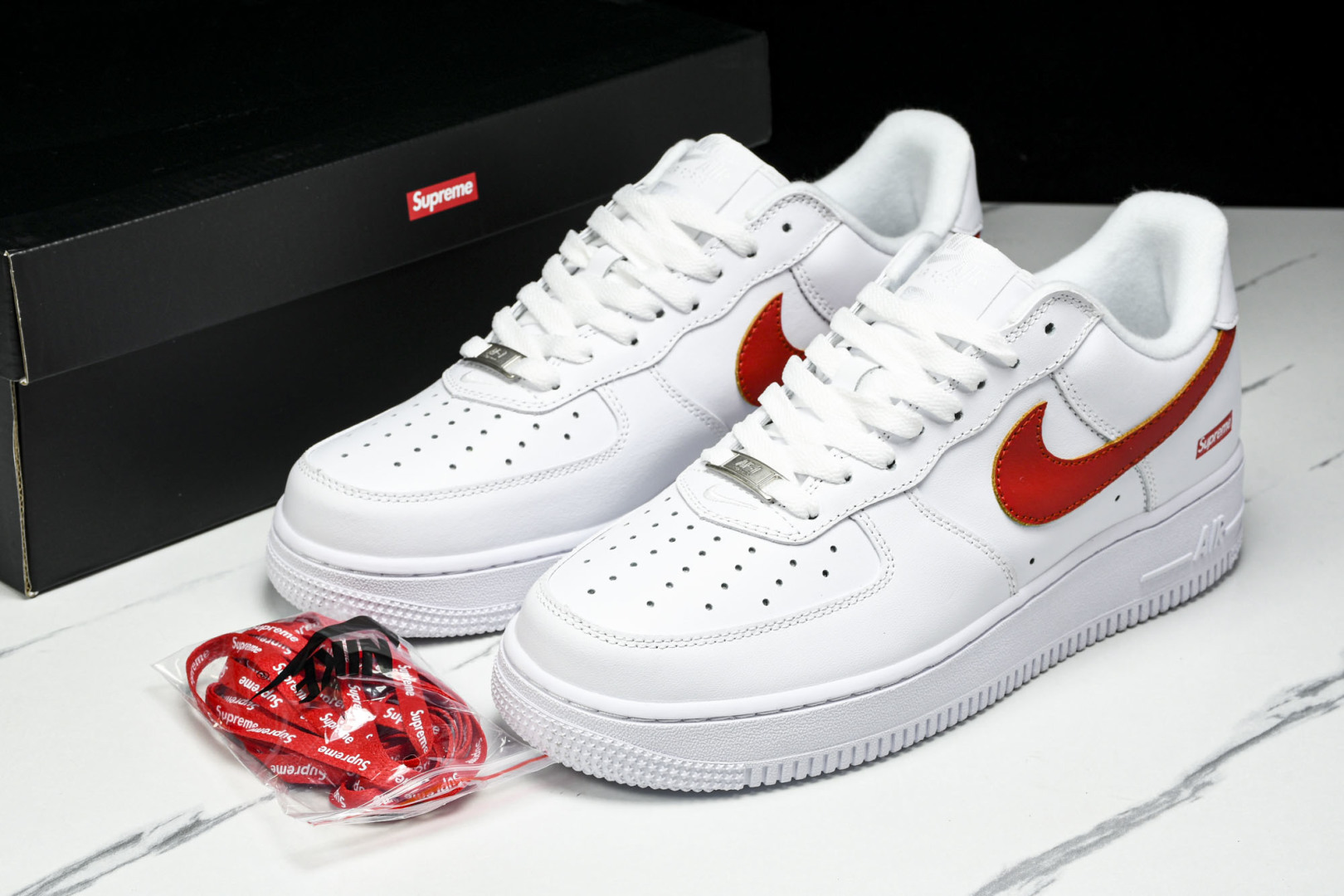 SuPreme白红 尺码36-47.5

纯原出品- Nk Air Force 1 Low SuPrem