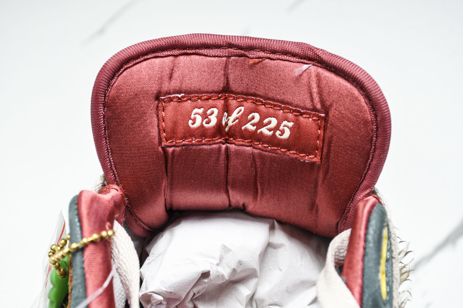 MAX 尺码36-47.5

纯原版出品-Air MAX 1 '87 LUXE UO P 棕褐色 HQ2