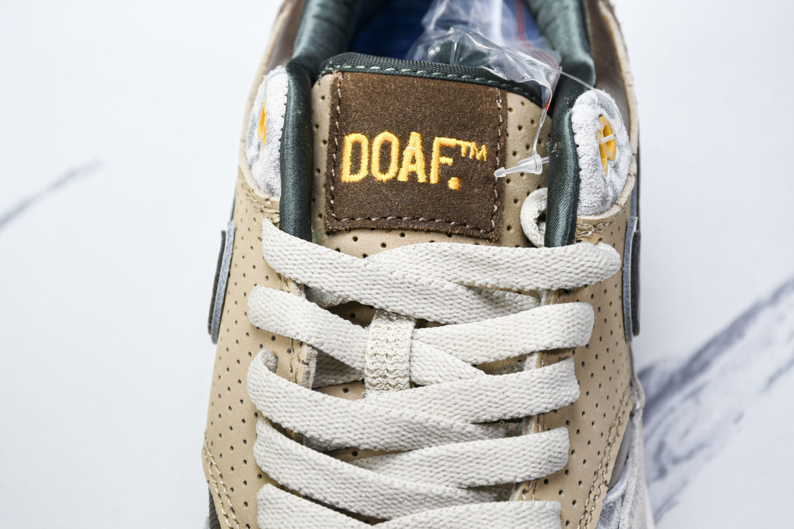 MAX1 尺码36-47.5

纯原版出品-Air Max 1 '87 Premium Universi