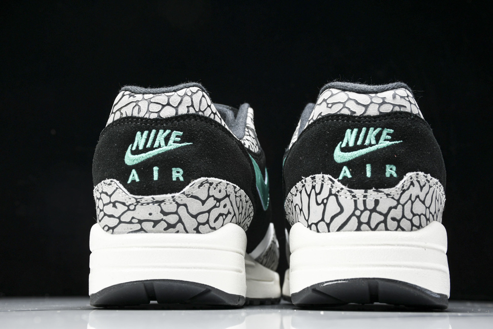 Max1 尺码36-47.5

纯原-Air Max 1 Atmos ElePhant 大象 灰裂纹  
