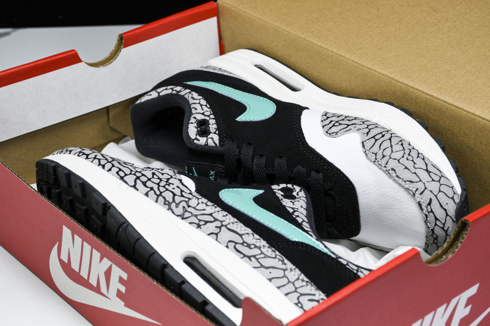 Max1 尺码36-47.5

纯原-Air Max 1 Atmos ElePhant 大象 灰裂纹  