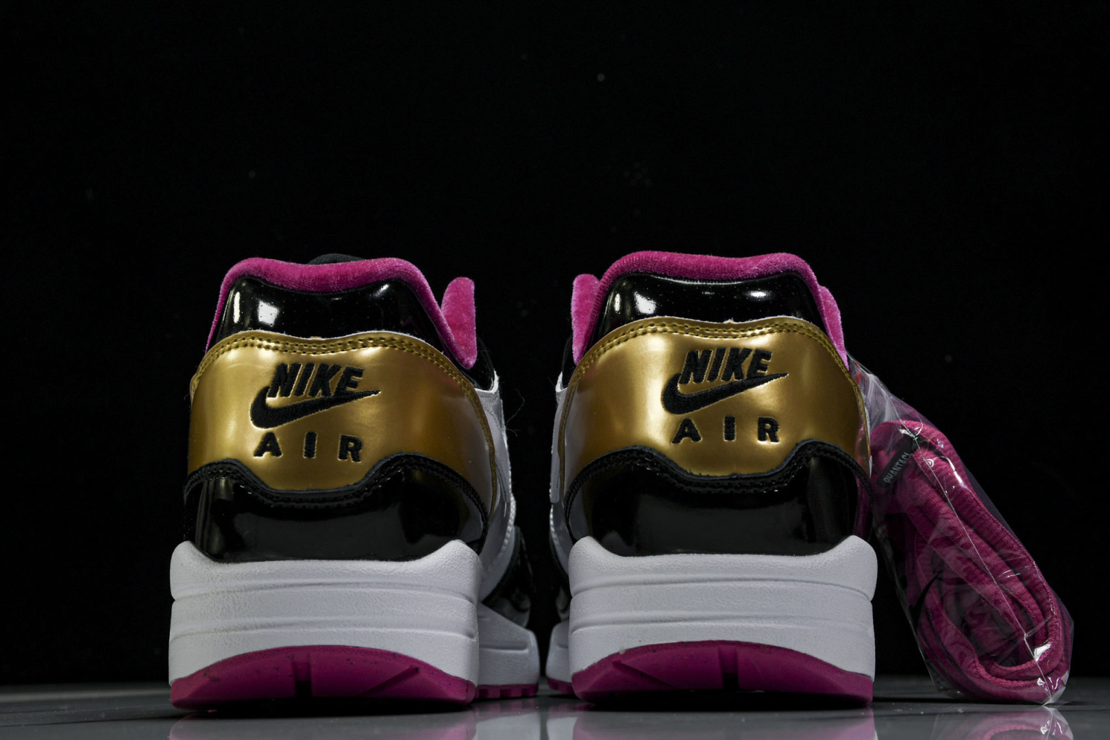 MAX黑粉白 尺码36-47.5

纯原版出品-PHANTACI x NK Air Max“Grand 