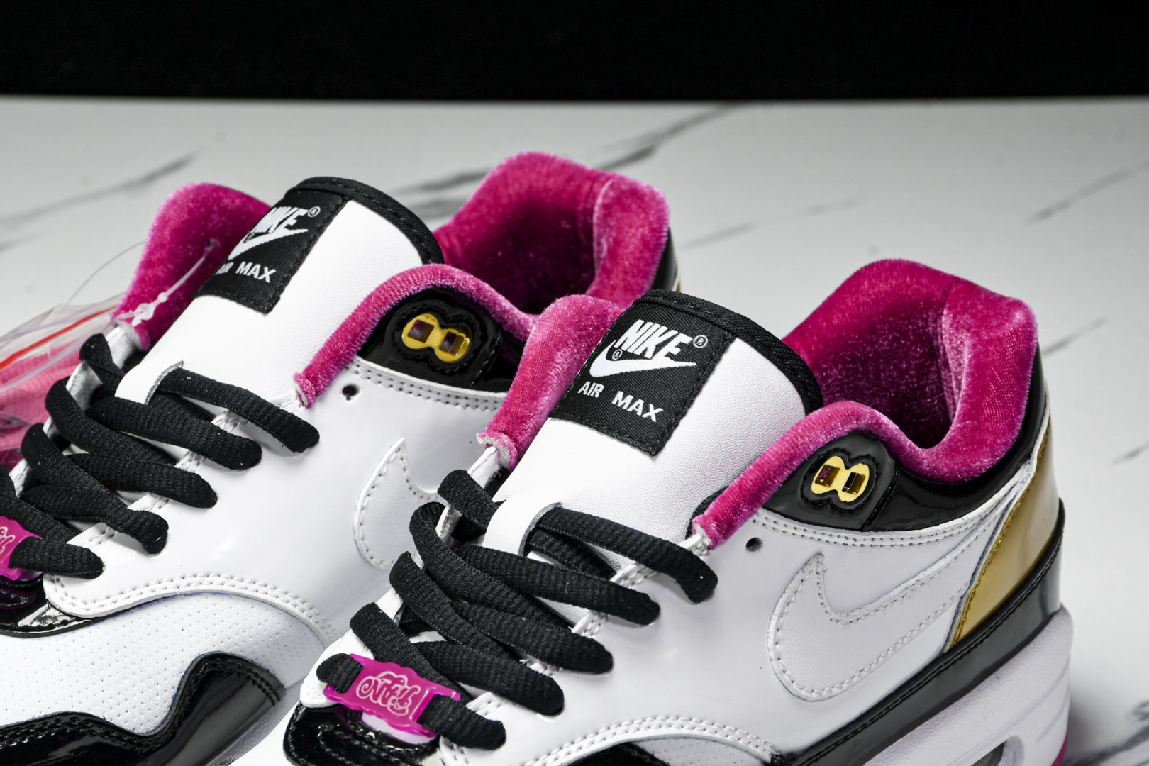 MAX黑粉白 尺码36-47.5

纯原版出品-PHANTACI x NK Air Max“Grand 