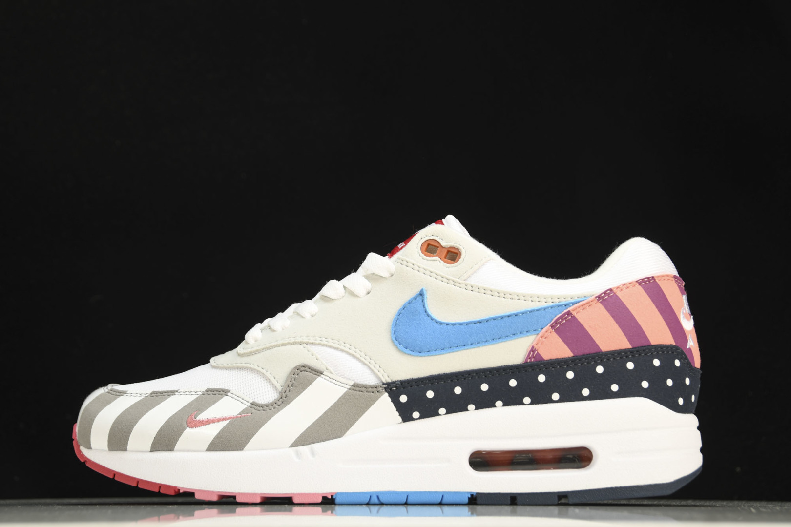 MAX 尺码36-47.5

纯原出品-Parra x NK Air Max 1 白粉拼接 AT3057