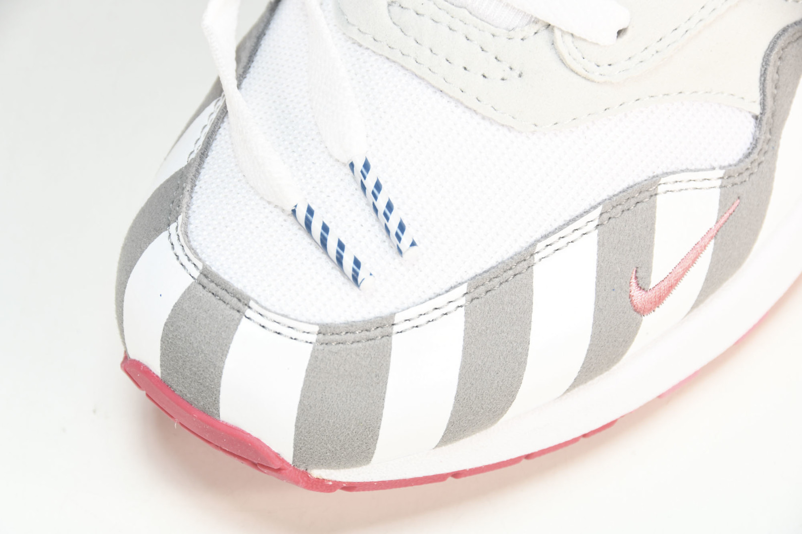 MAX 尺码36-47.5

纯原出品-Parra x NK Air Max 1 白粉拼接 AT3057