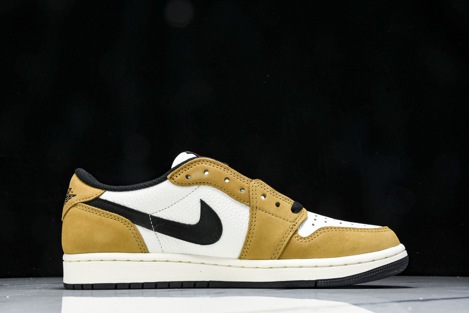 AJ Low 尺码40-48.5

纯原版出品-Air Jordan 1 Low OG Rookie o