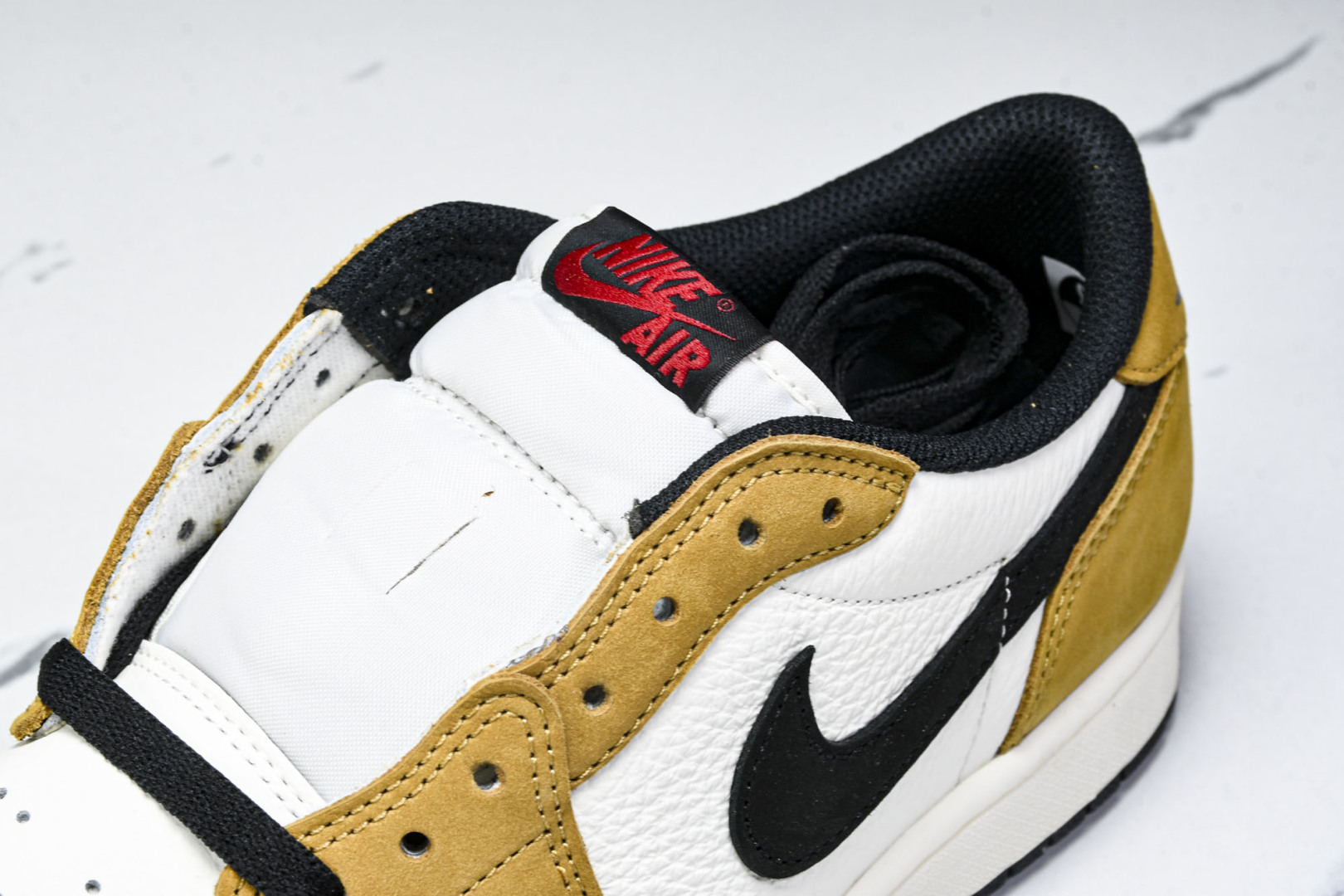 AJ Low 尺码40-48.5

纯原版出品-Air Jordan 1 Low OG Rookie o