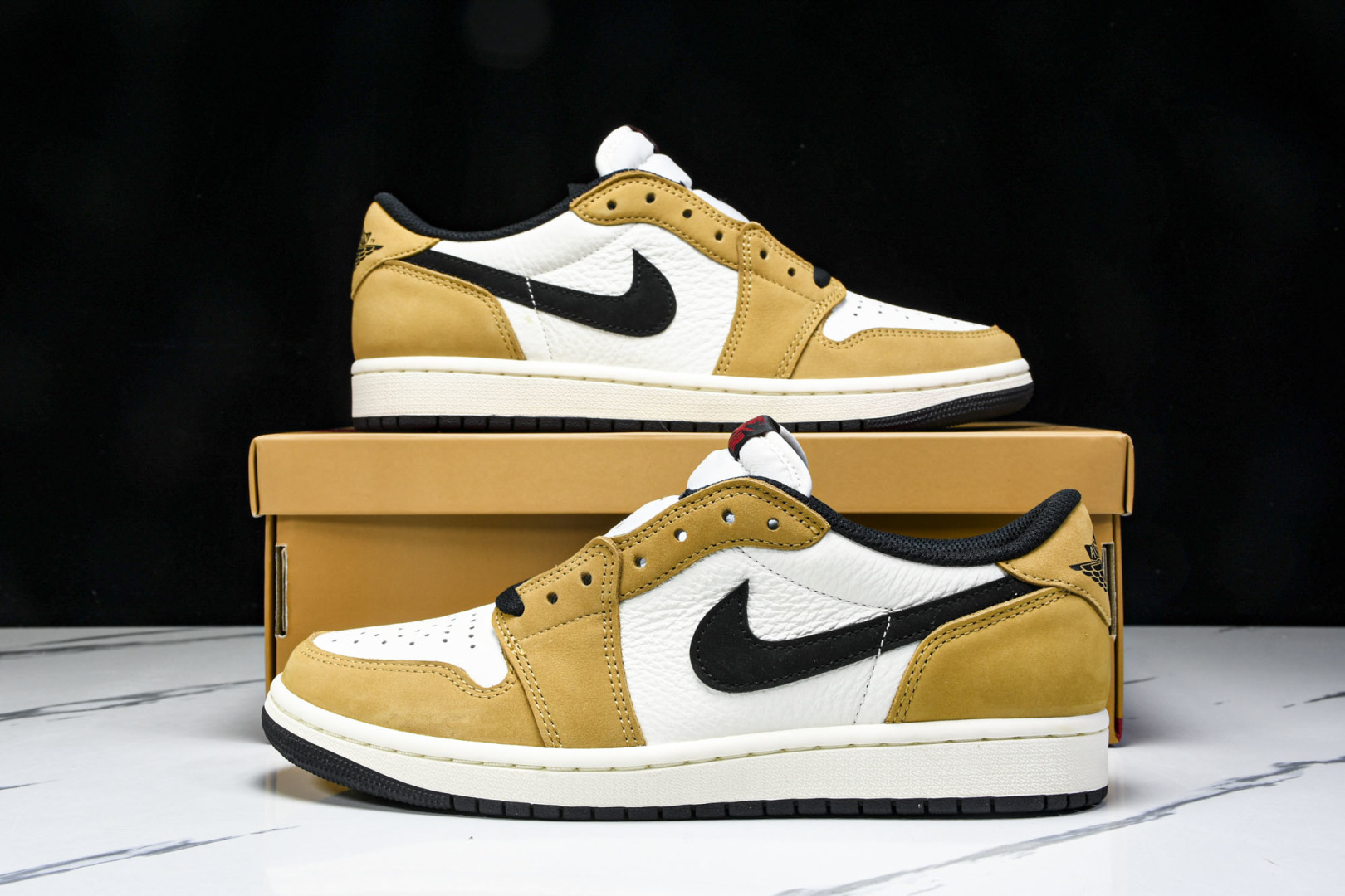 AJ Low 尺码40-48.5

纯原版出品-Air Jordan 1 Low OG Rookie o