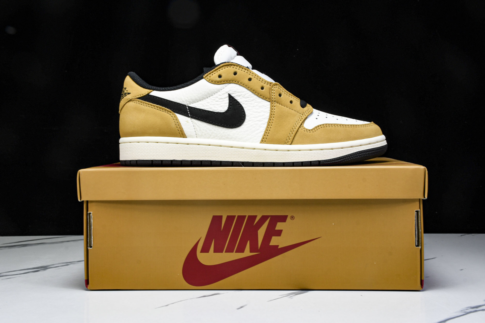 AJ Low 尺码40-48.5

纯原版出品-Air Jordan 1 Low OG Rookie o