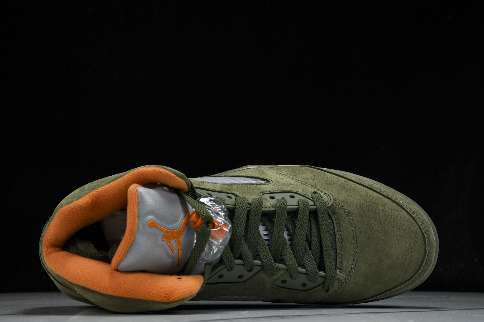 AJ5橄榄绿 尺码40.5-47.5

纯原-Air Jordan 5 Retro“Olive”橄榄绿 