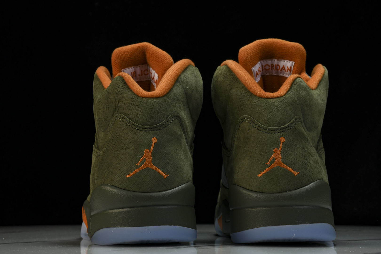 AJ5橄榄绿 尺码40.5-47.5

纯原-Air Jordan 5 Retro“Olive”橄榄绿 