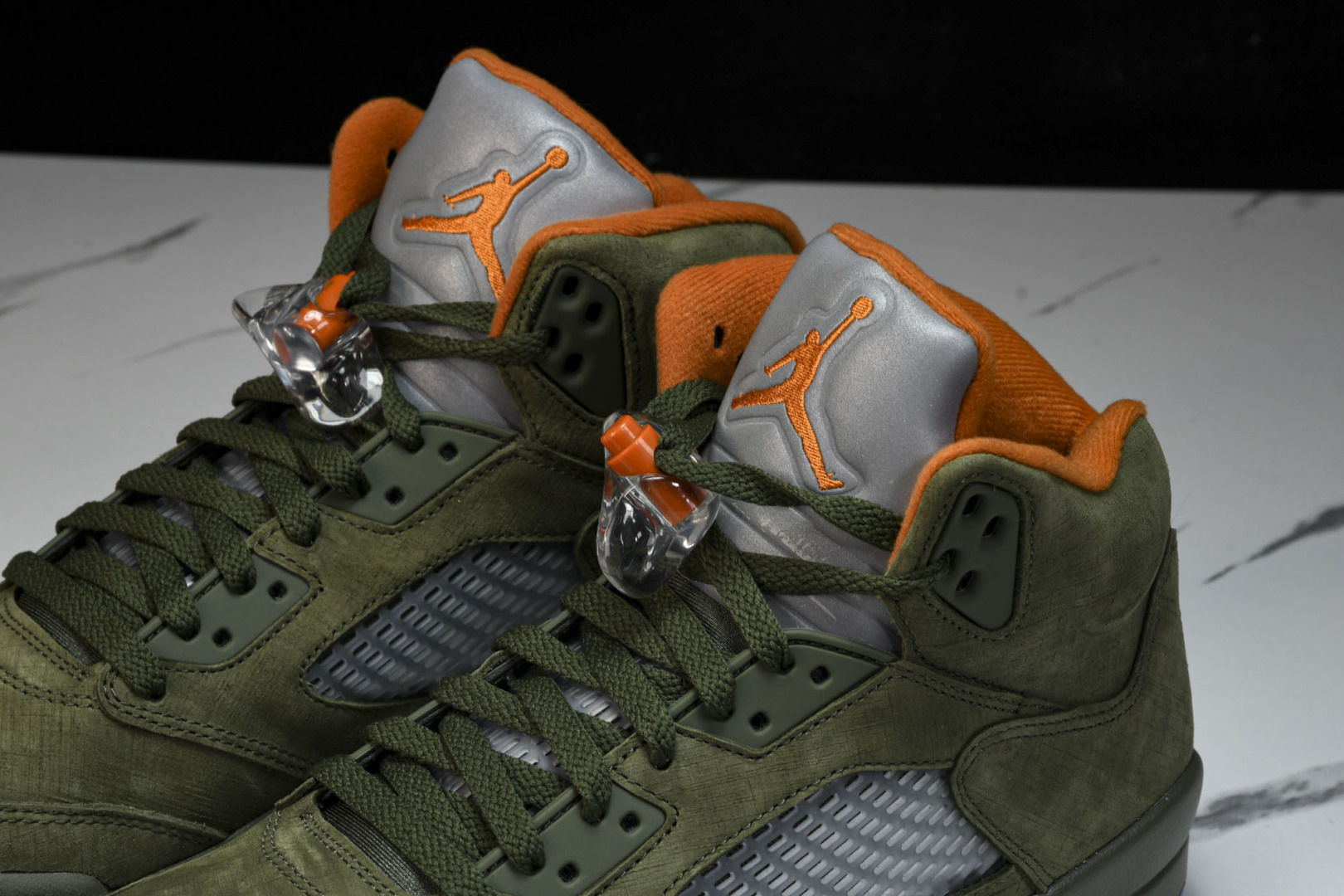 AJ5橄榄绿 尺码40.5-47.5

纯原-Air Jordan 5 Retro“Olive”橄榄绿 