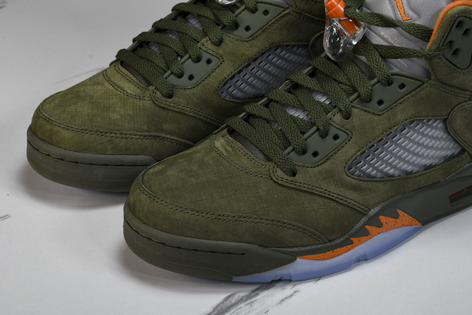 AJ5橄榄绿 尺码40.5-47.5

纯原-Air Jordan 5 Retro“Olive”橄榄绿 