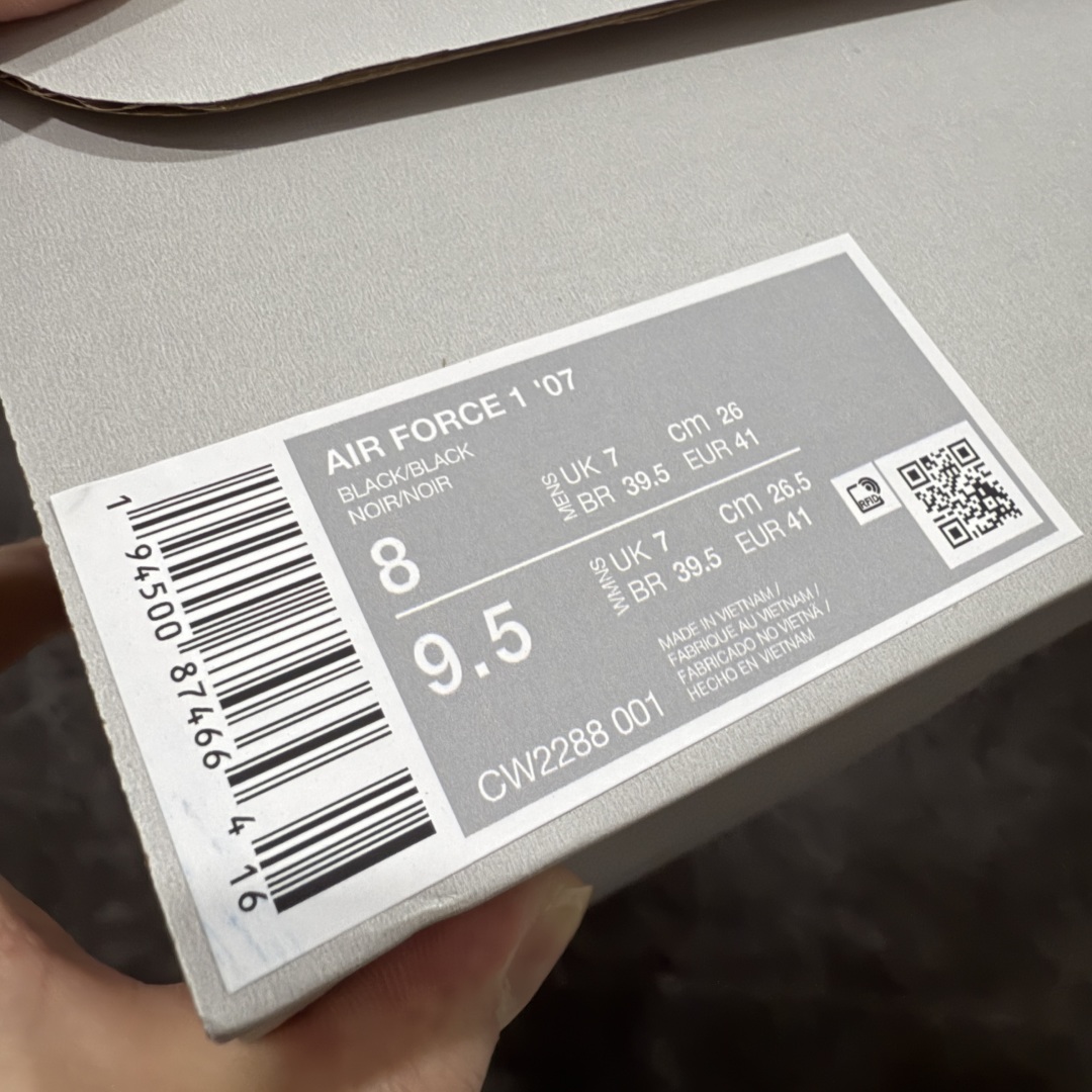 
【纯原】Air Force 1 Low
AF1空军纯黑低帮 CW2288-001
全市场第一梯队品质 