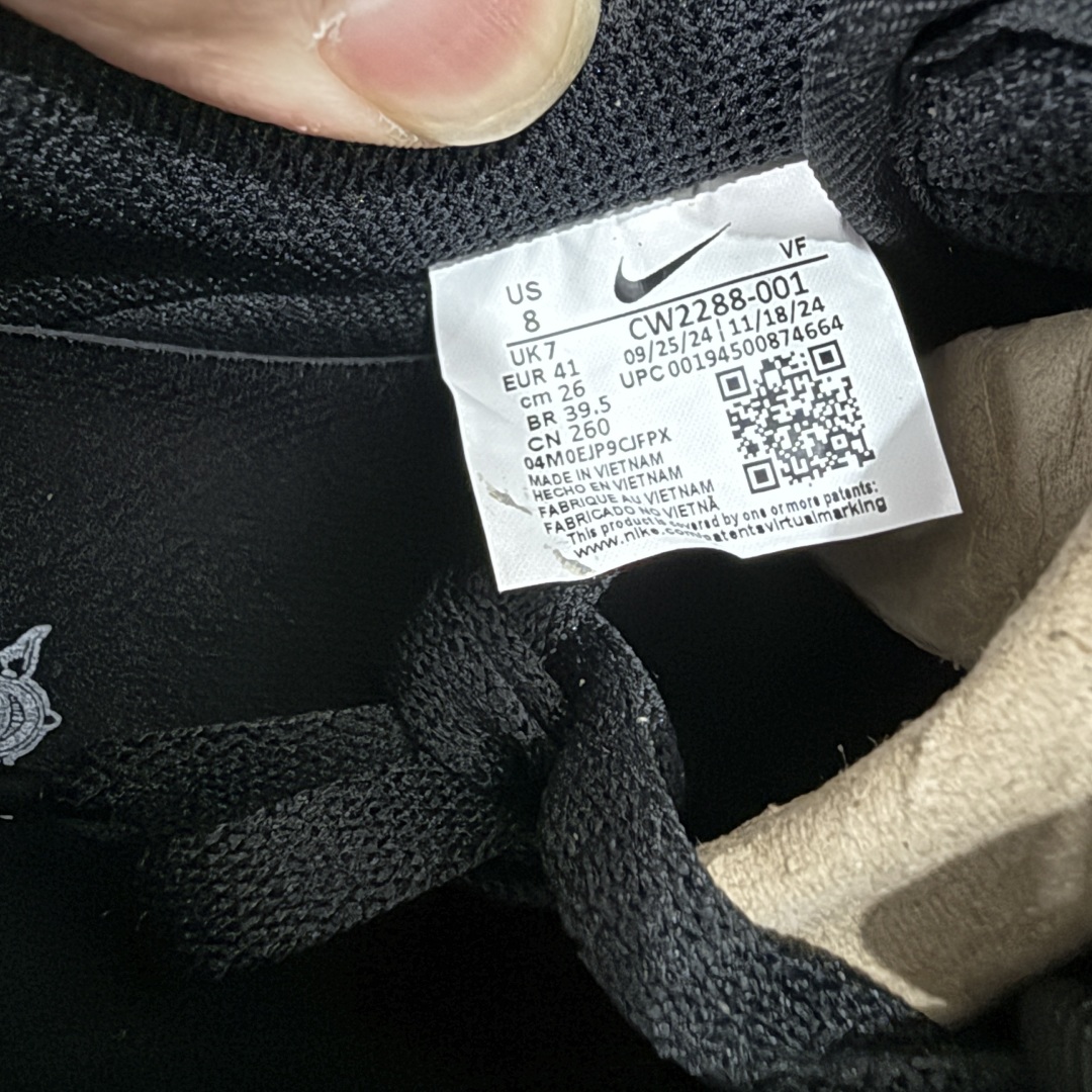 
【纯原】Air Force 1 Low
AF1空军纯黑低帮 CW2288-001
全市场第一梯队品质 