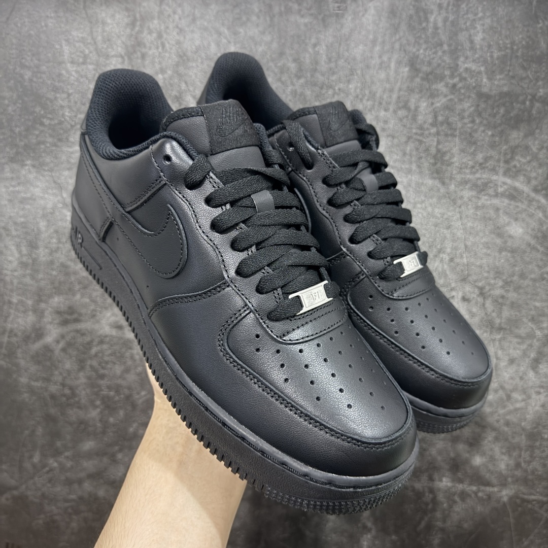 
【纯原】Air Force 1 Low
AF1空军纯黑低帮 CW2288-001
全市场第一梯队品质 
