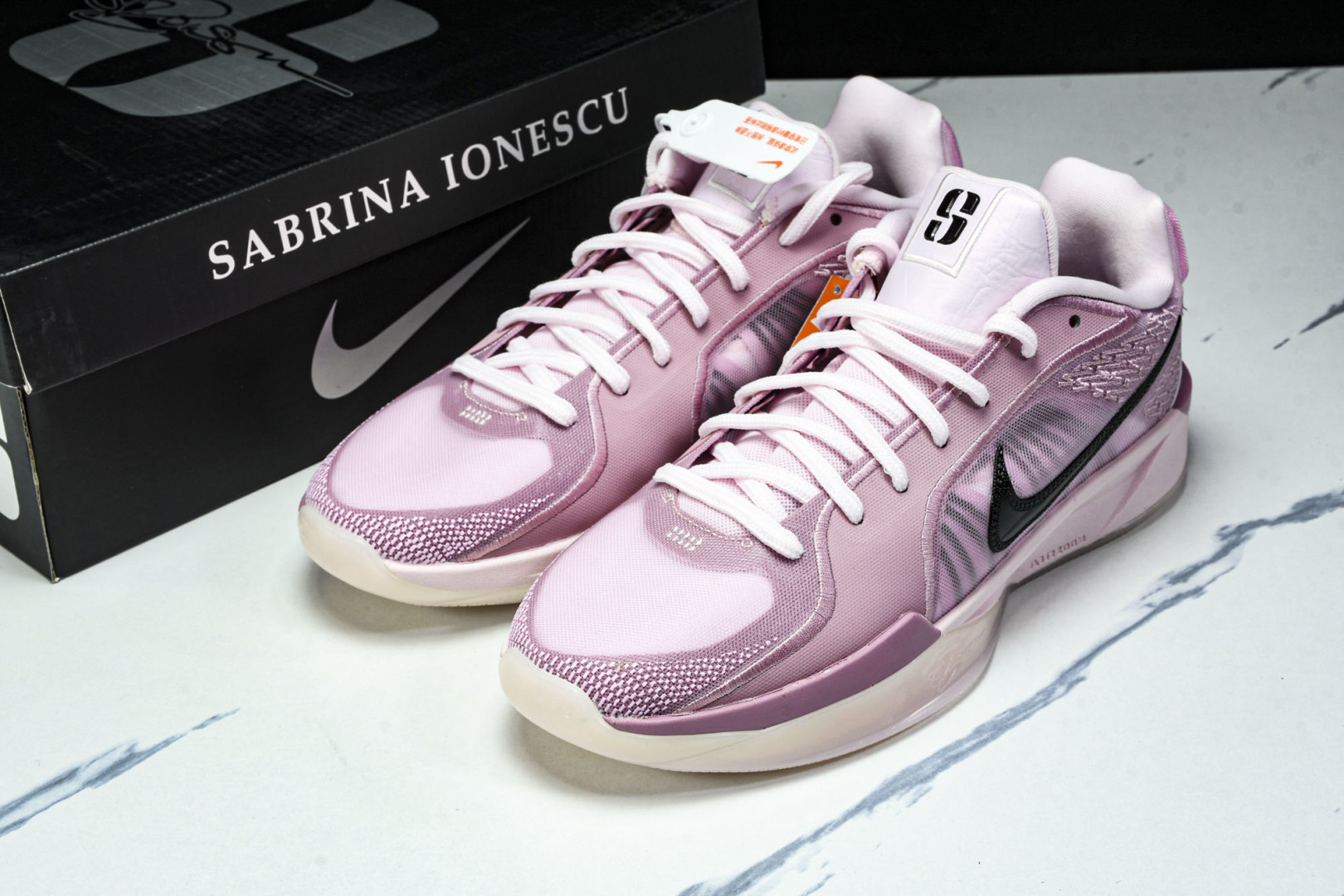 Sabrina 尺码39-46

纯原版出品-Sabrina 2 Court Vision 萨布丽娜·约