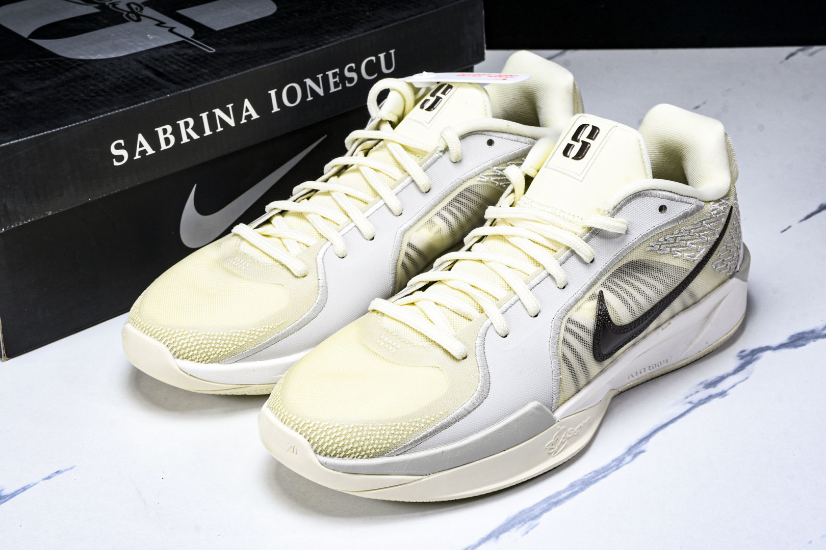 Sabrina 尺码39-46

纯原版出品-Sabrina 2 Court Vision 萨布丽娜·约