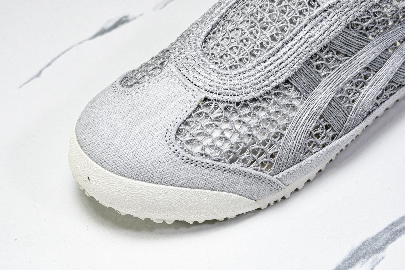 Tiger 尺码35-45

纯原版出品-Onitsuka Tiger鬼塚虎 Mexico 66 Sab
