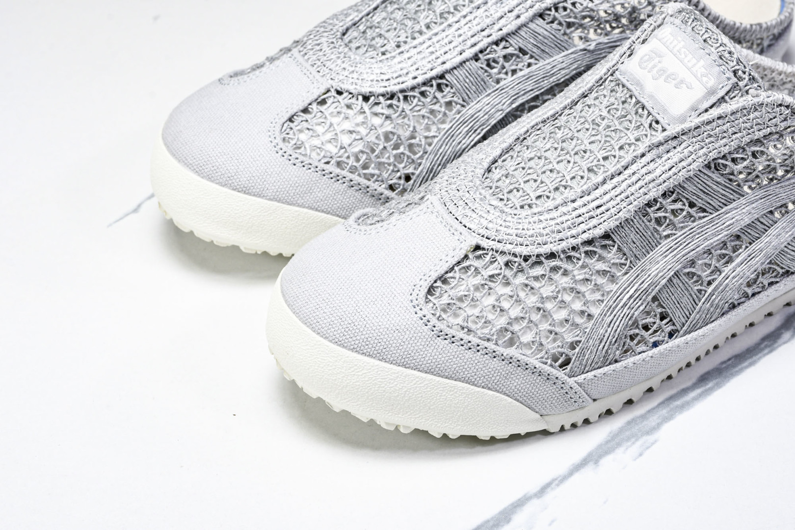 Tiger 尺码35-45

纯原版出品-Onitsuka Tiger鬼塚虎 Mexico 66 Sab