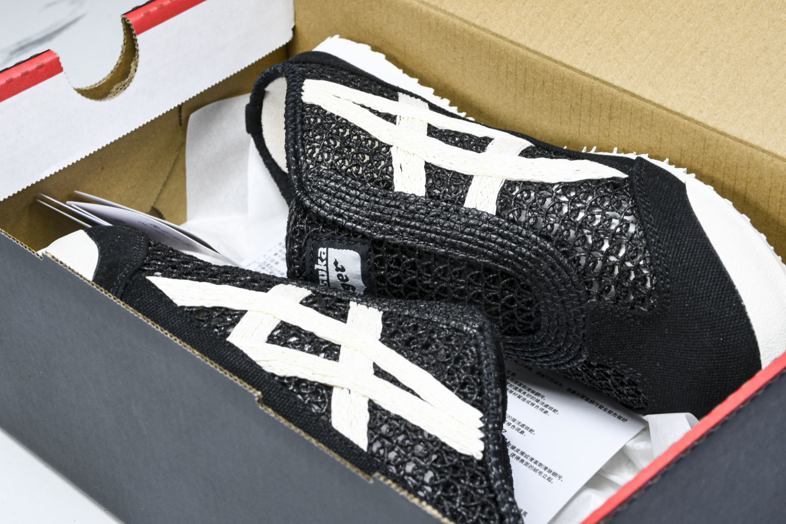 Tiger 尺码35-45

纯原版出品-Onitsuka Tiger鬼塚虎 Mexico 66 Sab