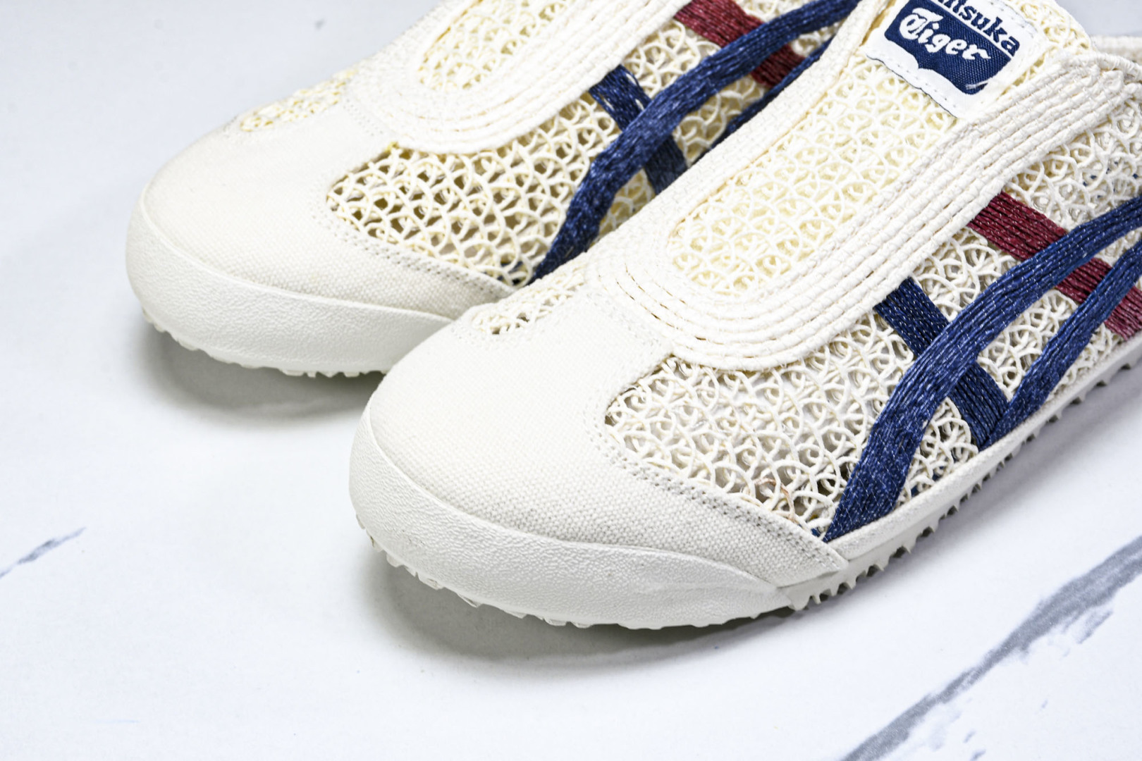 Tiger 尺码35-45

纯原版出品-Onitsuka Tiger鬼塚虎 Mexico 66 Sab