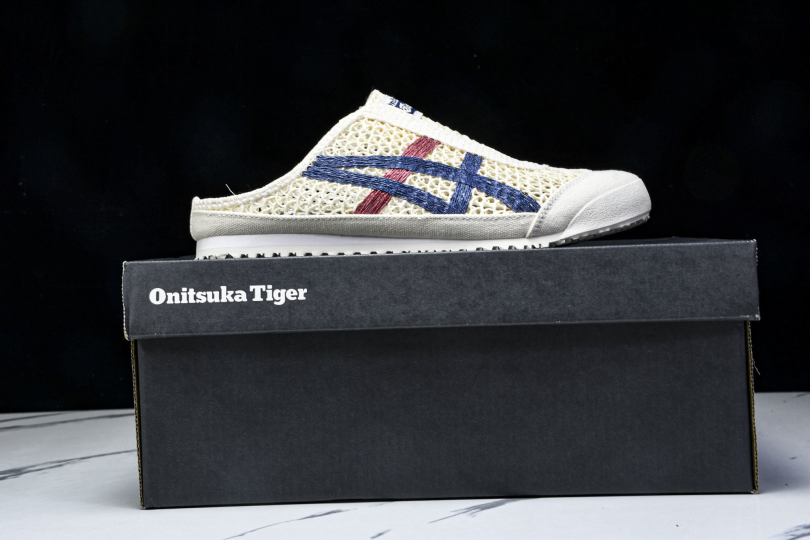 Tiger 尺码35-45

纯原版出品-Onitsuka Tiger鬼塚虎 Mexico 66 Sab