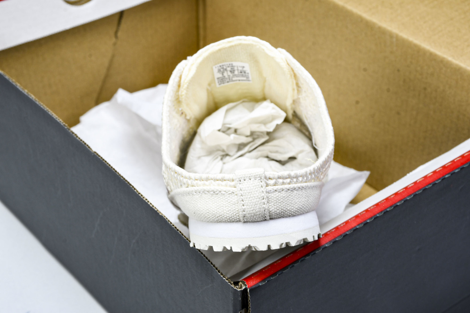 Tiger 尺码35-45

纯原版出品-Onitsuka Tiger鬼塚虎 Mexico 66 Sab