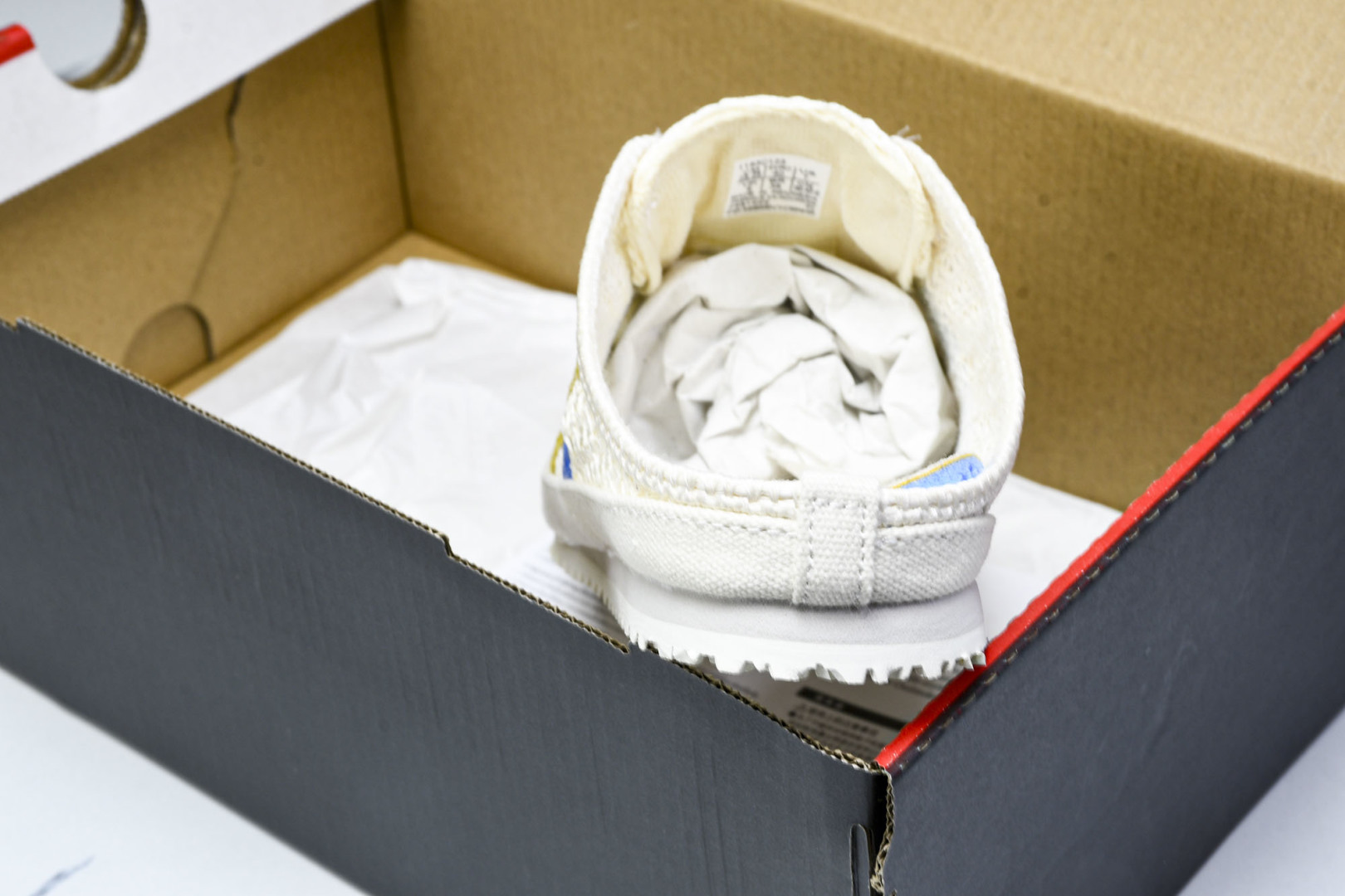 Tiger 尺码35-45

纯原版出品-Onitsuka Tiger鬼塚虎 Mexico 66 Sab