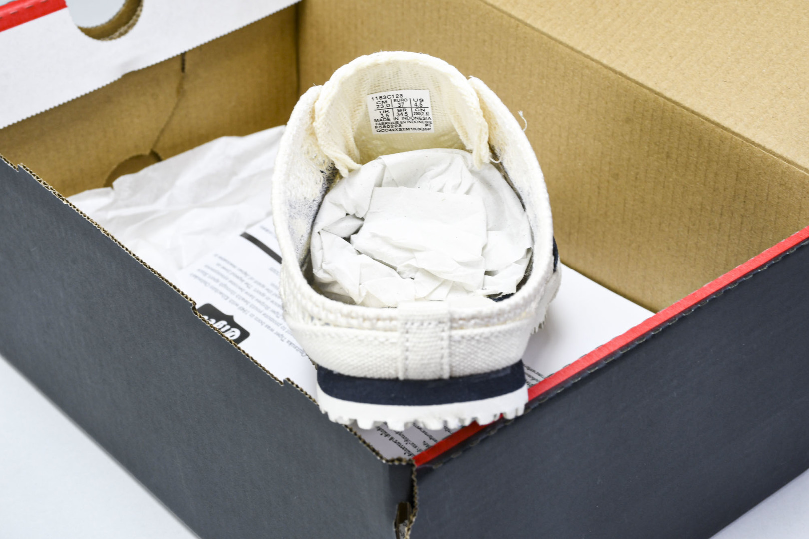 Tiger 尺码35-45

纯原版出品-Onitsuka Tiger鬼塚虎 Mexico 66 Sab