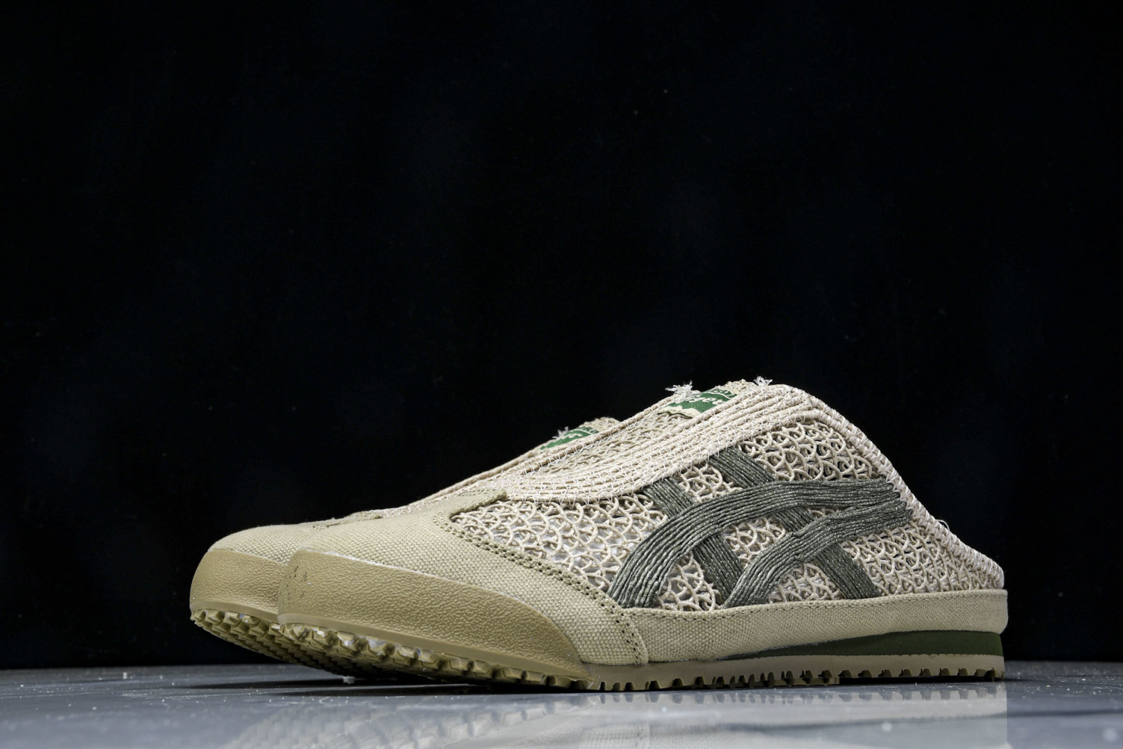 Tiger 尺码35-45

纯原版出品-Onitsuka Tiger鬼塚虎 Mexico 66 Sab