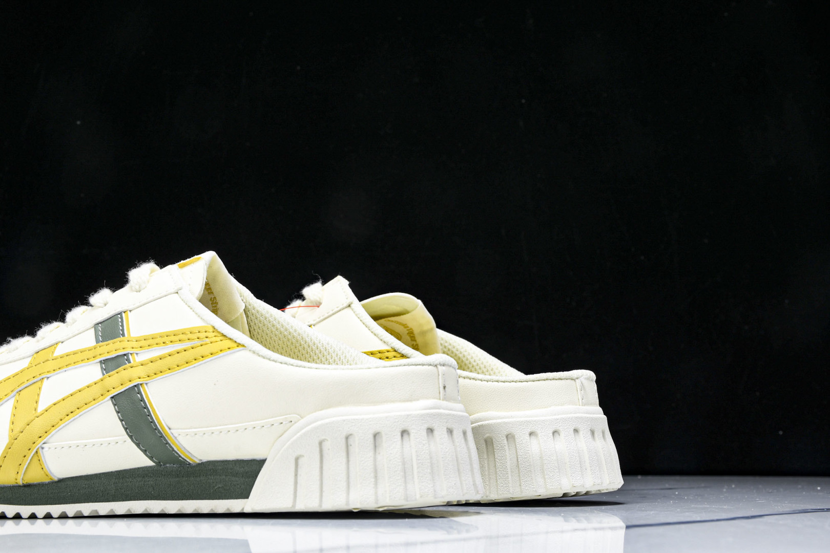 Tiger 尺码35-45

纯原版出品-Onitsuka Tiger鬼塚虎 Mexico 66 Sab