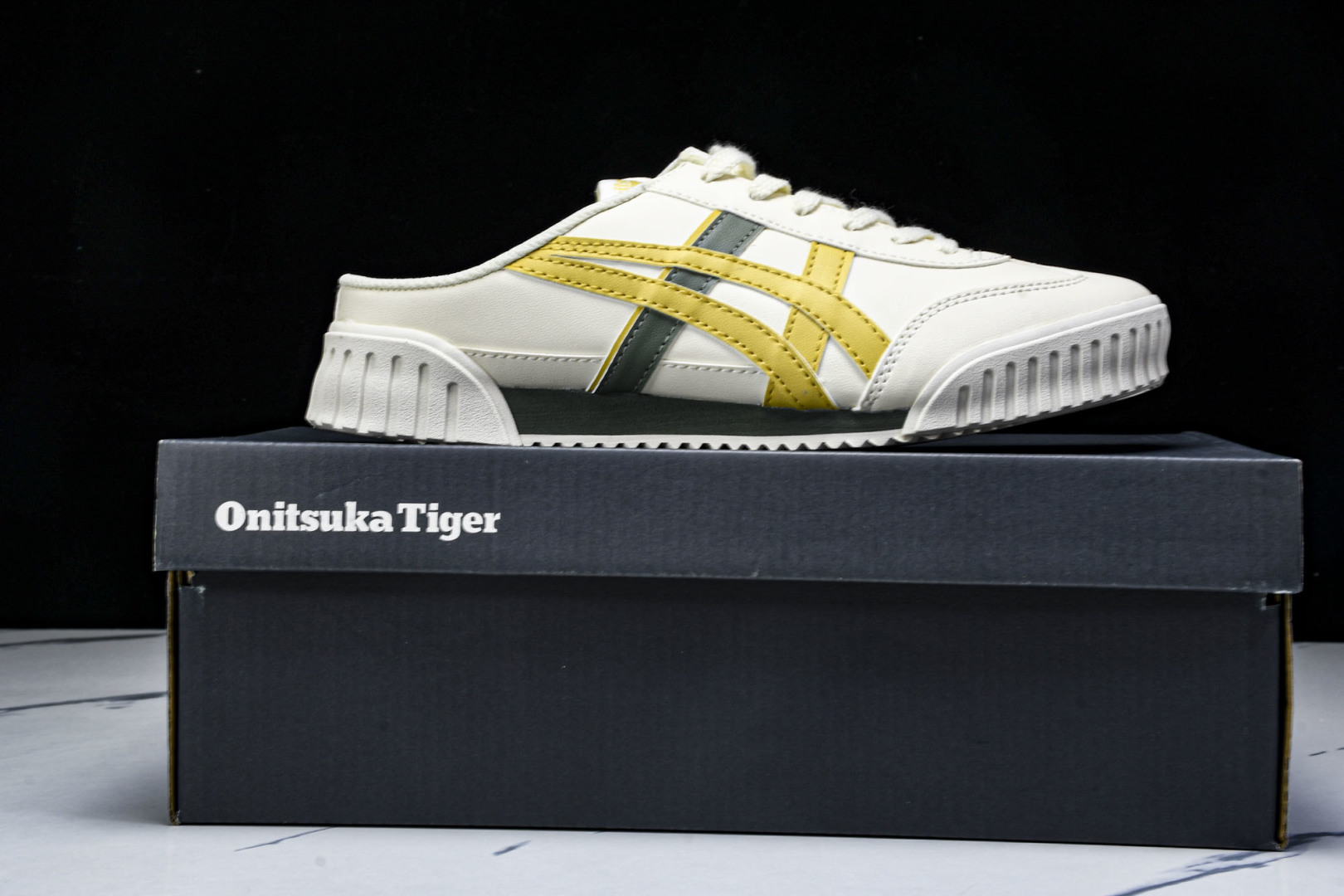 Tiger 尺码35-45

纯原版出品-Onitsuka Tiger鬼塚虎 Mexico 66 Sab