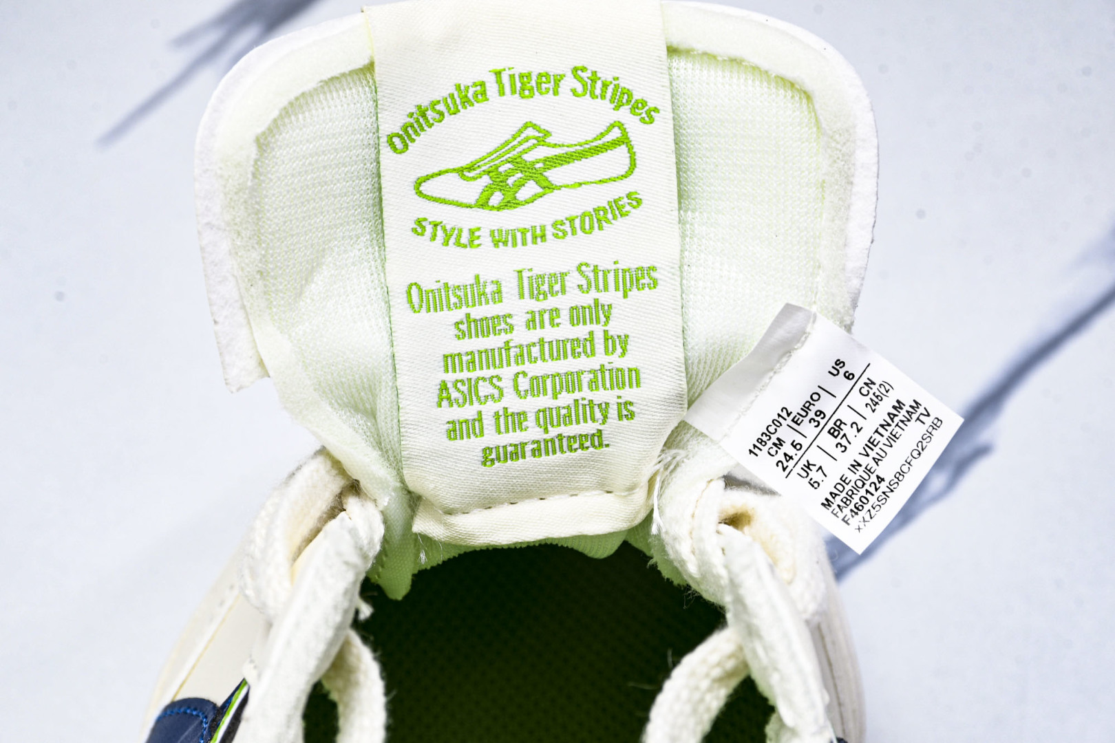 Tiger 尺码35-45

纯原版出品-Onitsuka Tiger鬼塚虎 Mexico 66 Sab