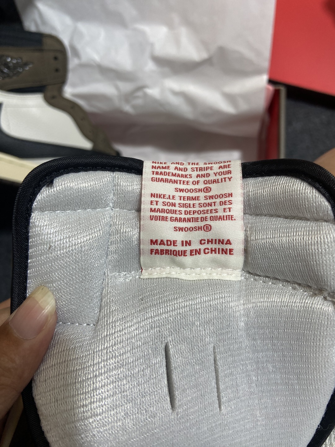 AJ1高帮倒钩 鬼脸 尺码40.5-48.5

纯原版出品-Air Jordan 1 Travis Sc