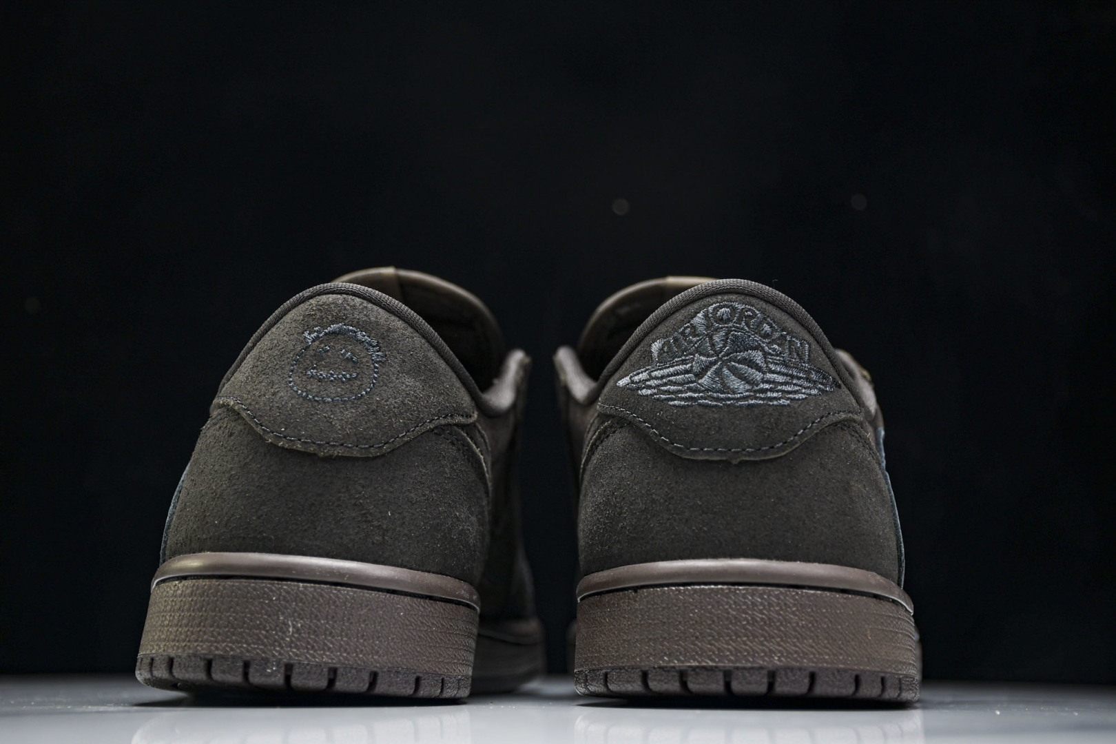 AJ1 Low 尺码36-48.5

纯原出品-Travis Scott x AJ 1 Low OG S