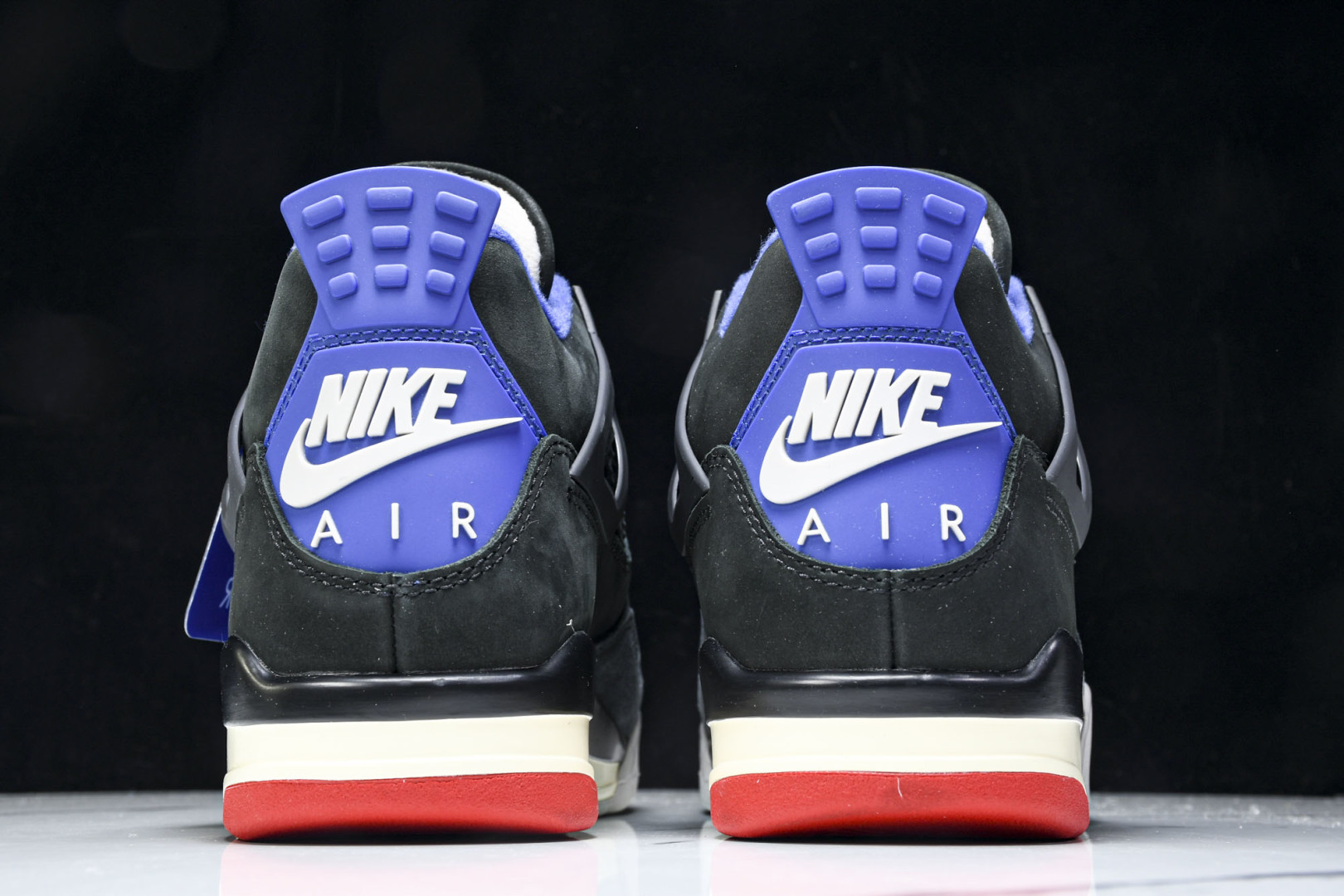 AJ4黑蓝 尺码40-47.5

纯原版出品-Air Jordan 4 Retro Rare Air 稀