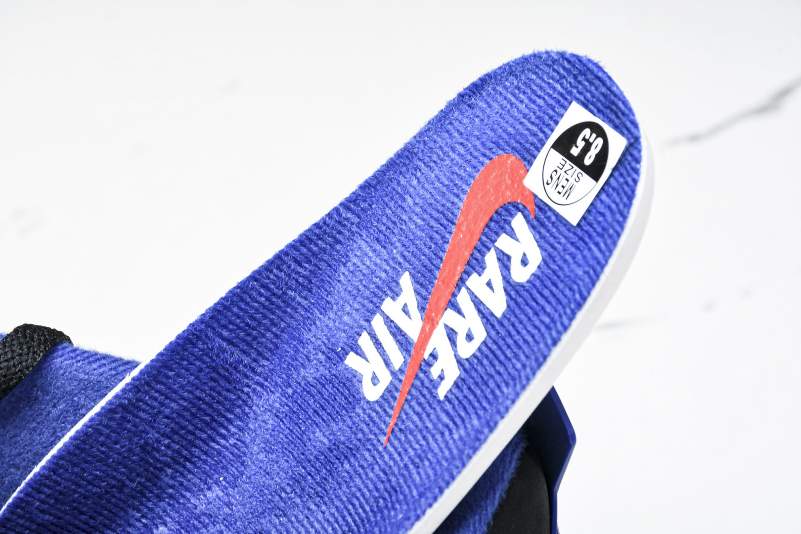 AJ4黑蓝 尺码40-47.5

纯原版出品-Air Jordan 4 Retro Rare Air 稀