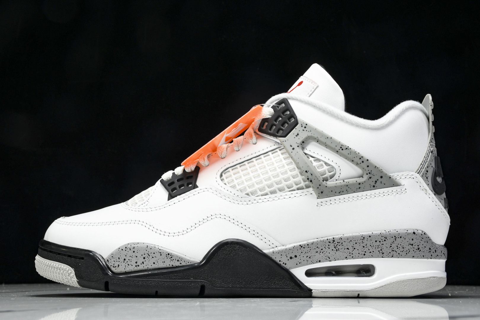 AJ4白水泥 尺码40.5-48.5

纯原出品-Air Jordan 4 Retro White Ce