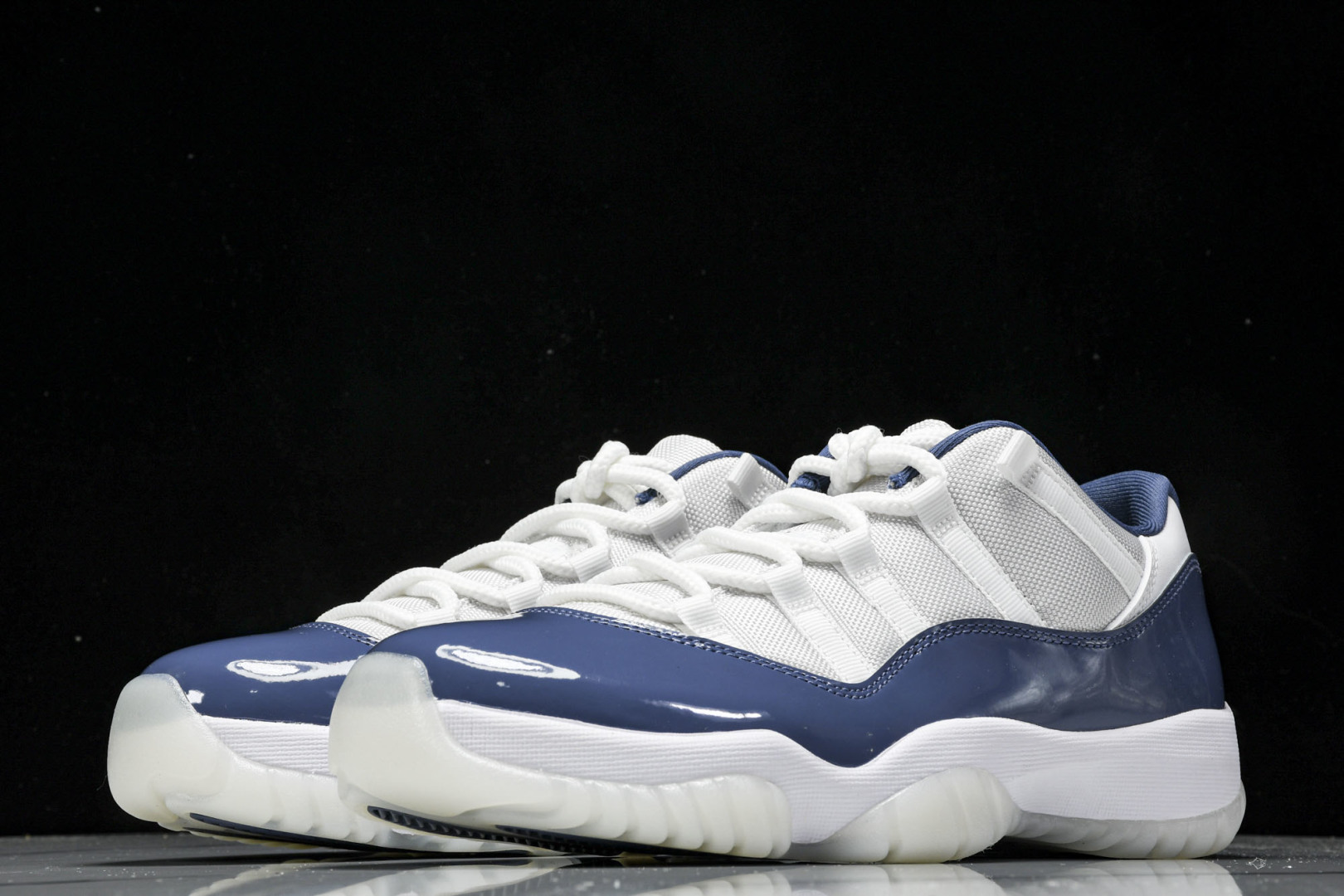 AJ11白蓝 尺码40-48.5

纯原版出品-Air Jordan 11 Low“Diffused B