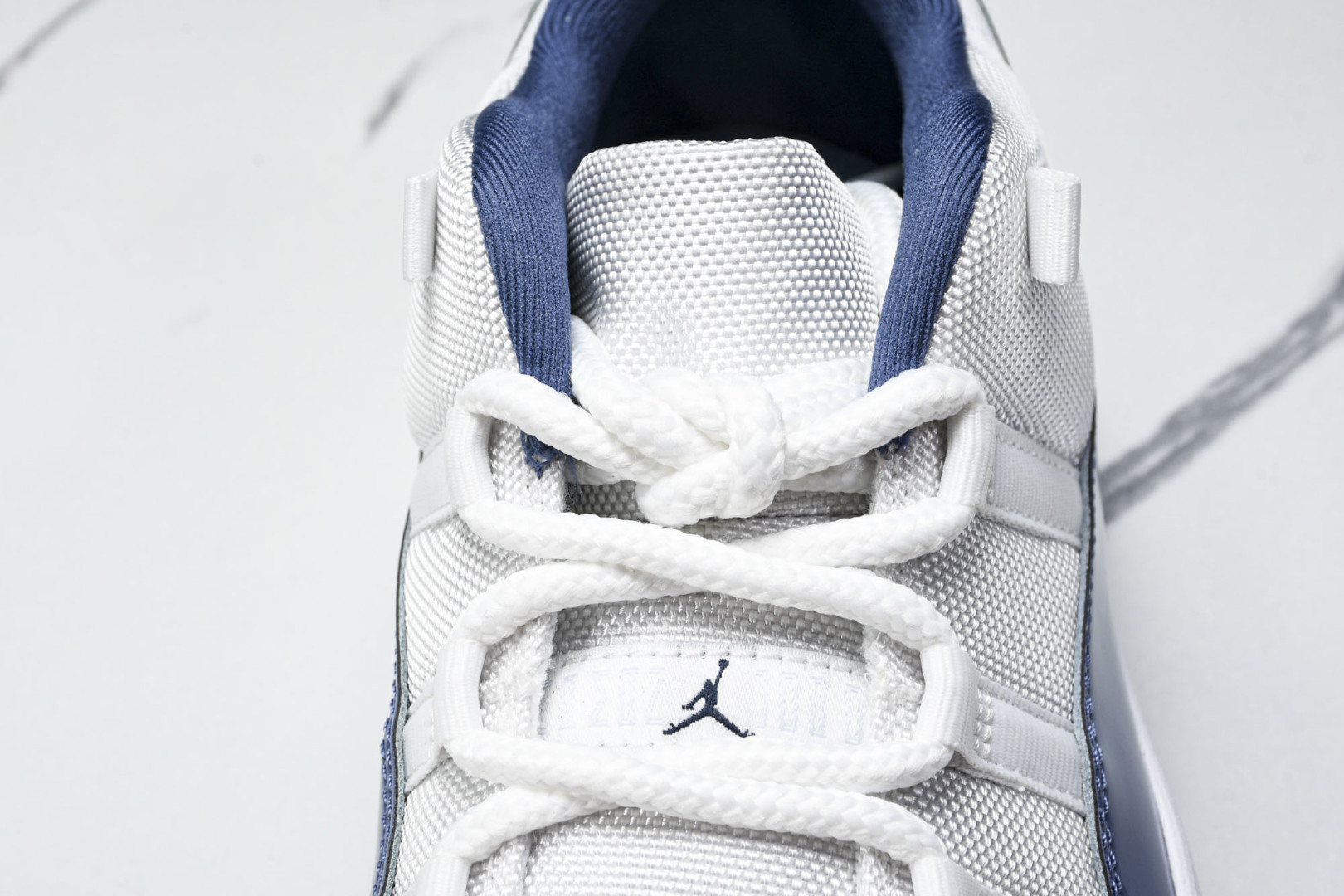 AJ11白蓝 尺码40-48.5

纯原版出品-Air Jordan 11 Low“Diffused B
