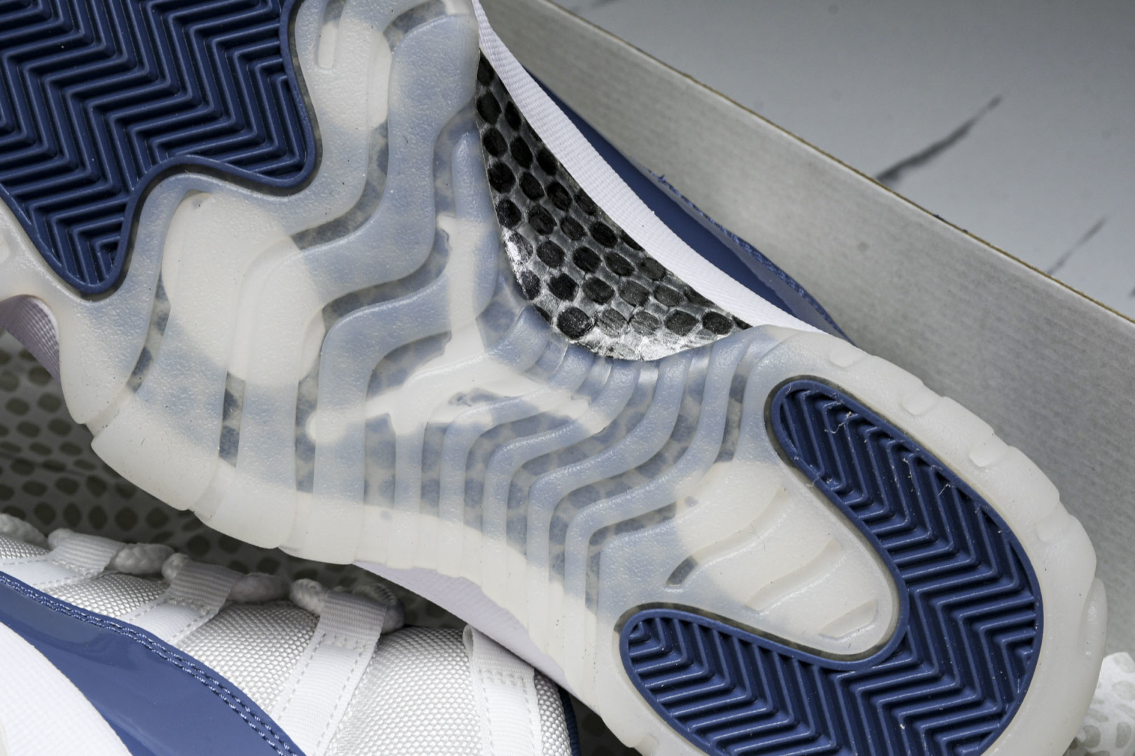 AJ11白蓝 尺码40-48.5

纯原版出品-Air Jordan 11 Low“Diffused B