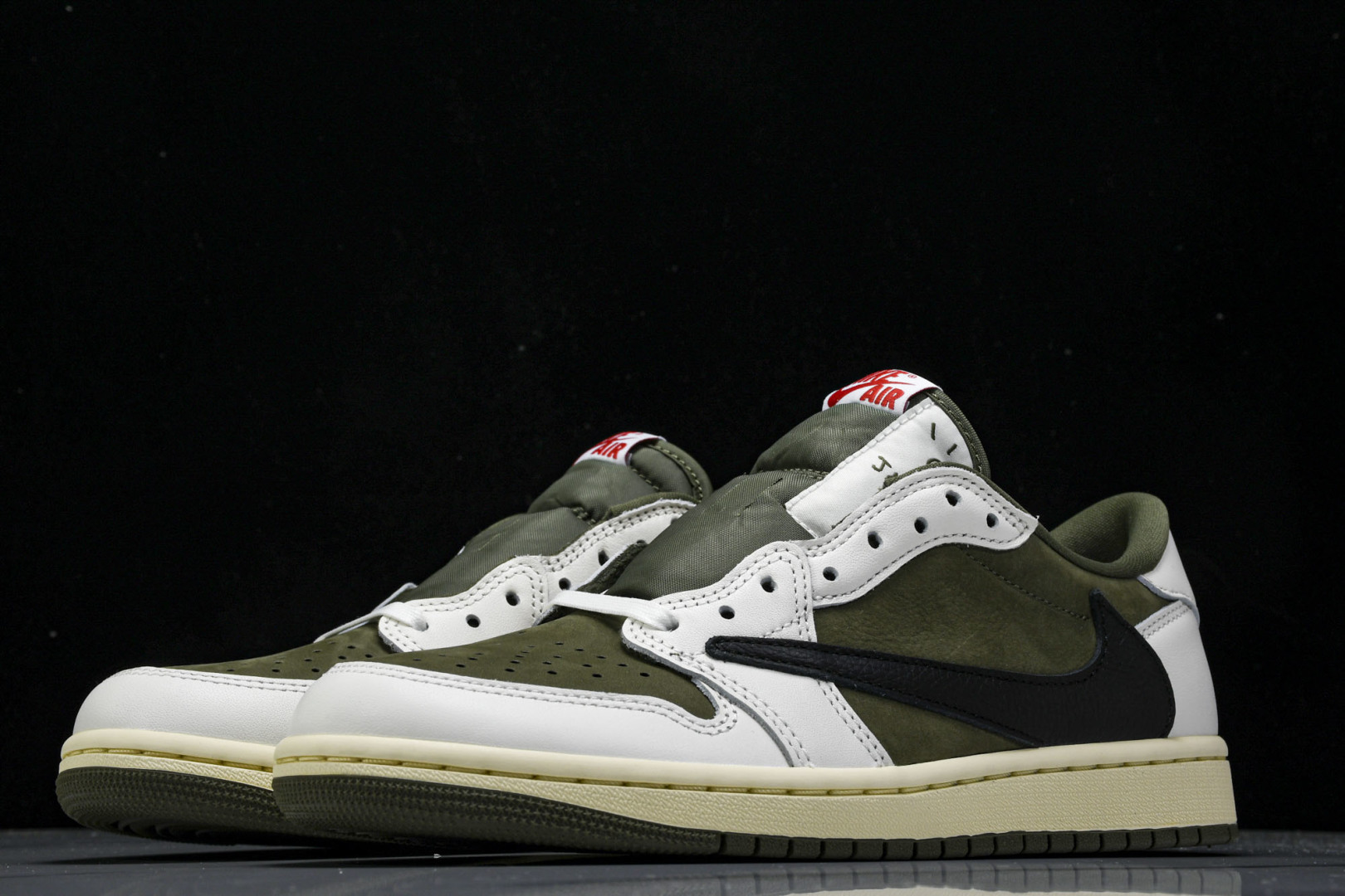 AJ1 Low 尺码36-48.5

纯原出品-Travis Scott x Air Jordan 1 