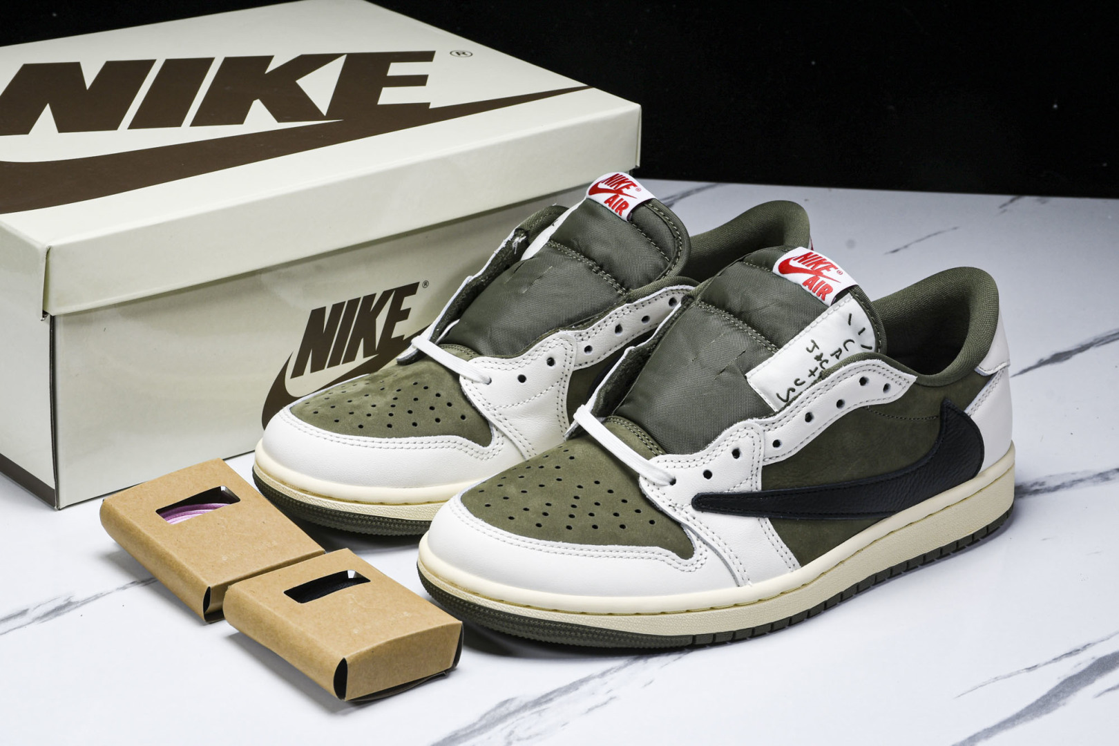 AJ1 Low 尺码36-48.5

纯原出品-Travis Scott x Air Jordan 1 