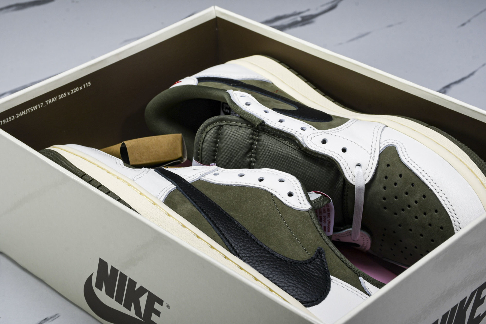 AJ1 Low 尺码36-48.5

纯原出品-Travis Scott x Air Jordan 1 