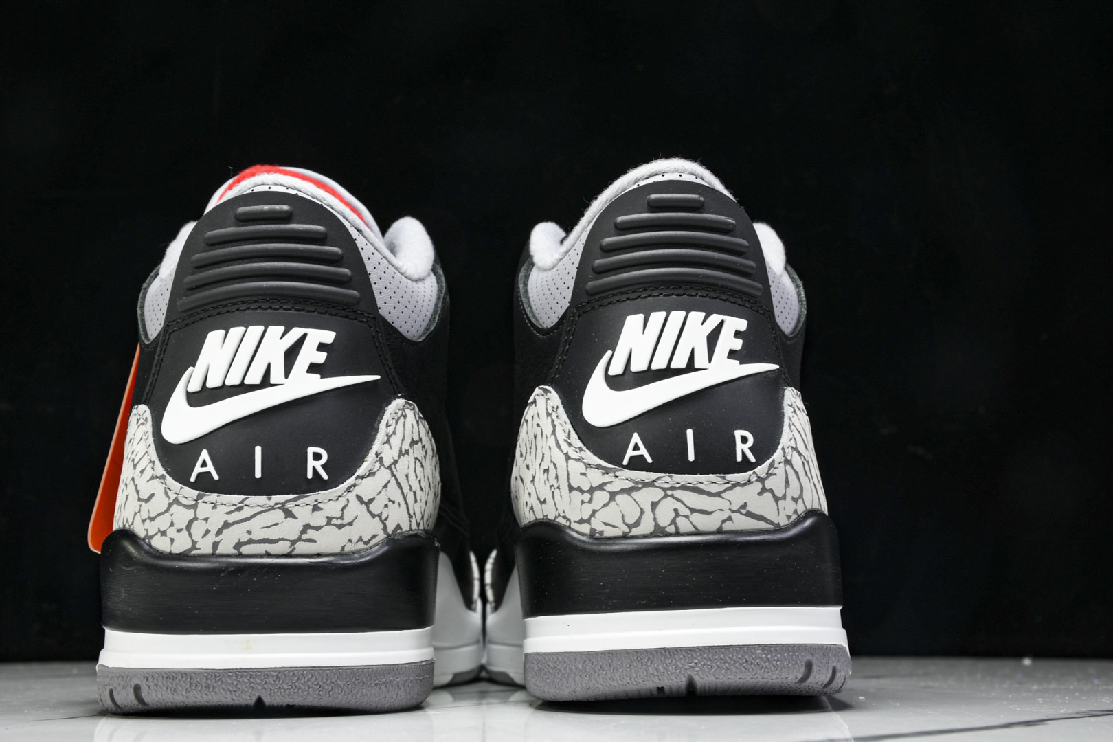 AJ3 尺码40-48.5

纯原版出品-Air Jordan 3 Retro OG Black Cem