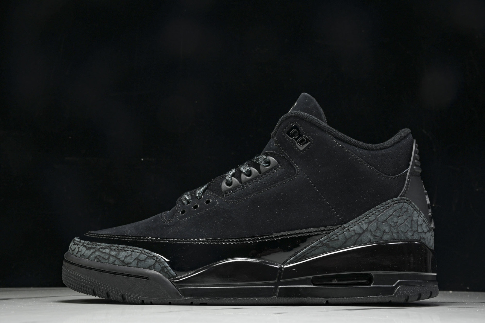 AJ3黑猫 尺码40.5-47.5

纯原版出品-Air Jordan 3 Retro Black Ca