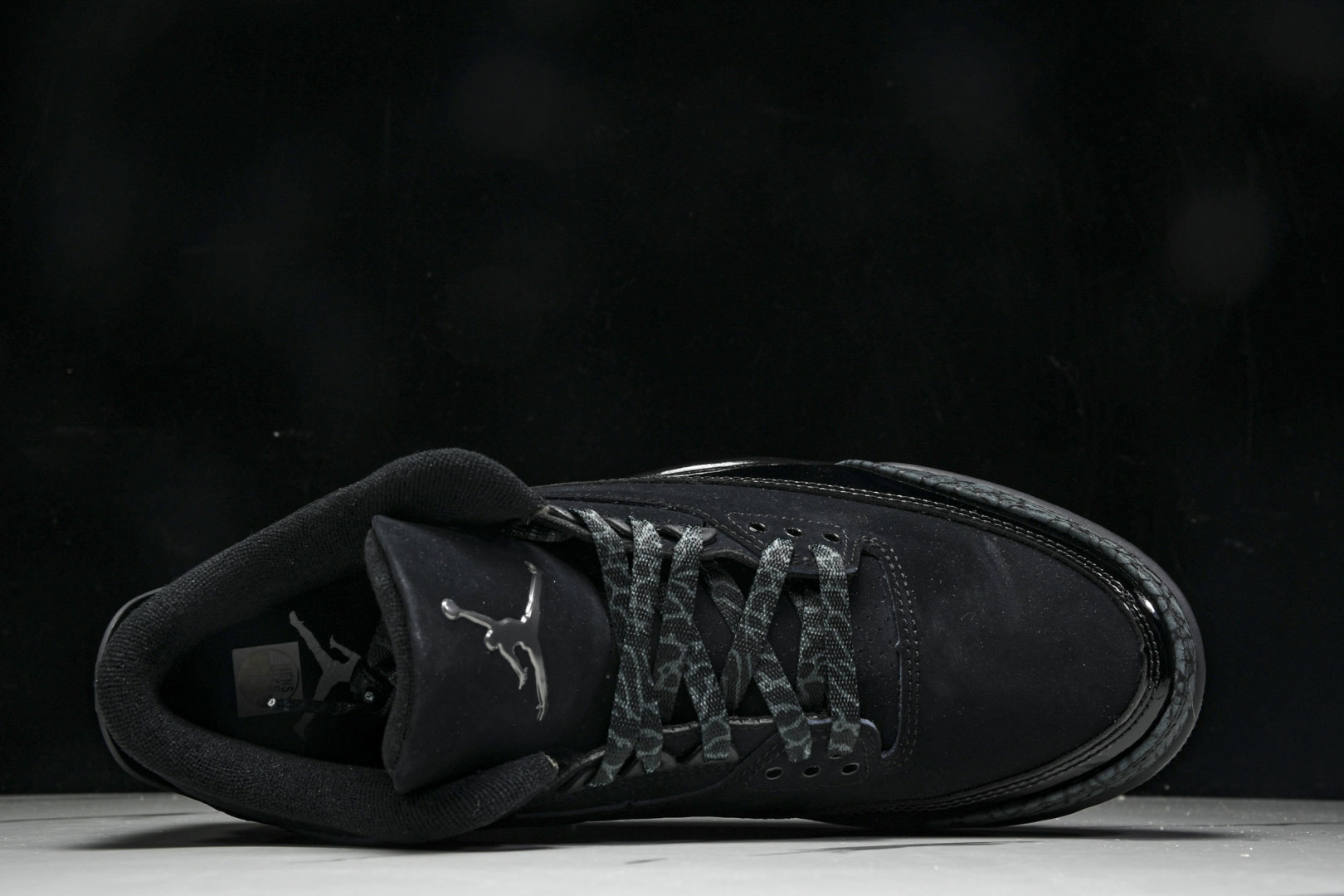 AJ3黑猫 尺码40.5-47.5

纯原版出品-Air Jordan 3 Retro Black Ca